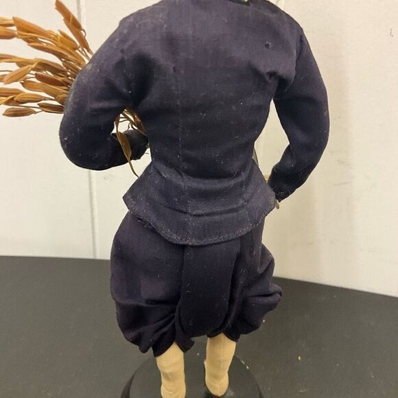 Vintage Handmade European Woman With Wheat and Scythe Figurine Doll 10" Tall - Picture 10 of 12
